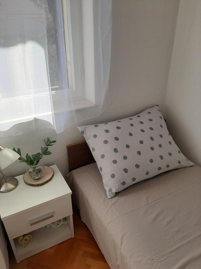 Giovanna - Spacious Lovely Apartment Supetar Eksteriør billede